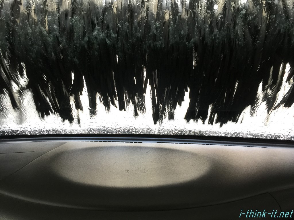 車内から見た洗車時の様子