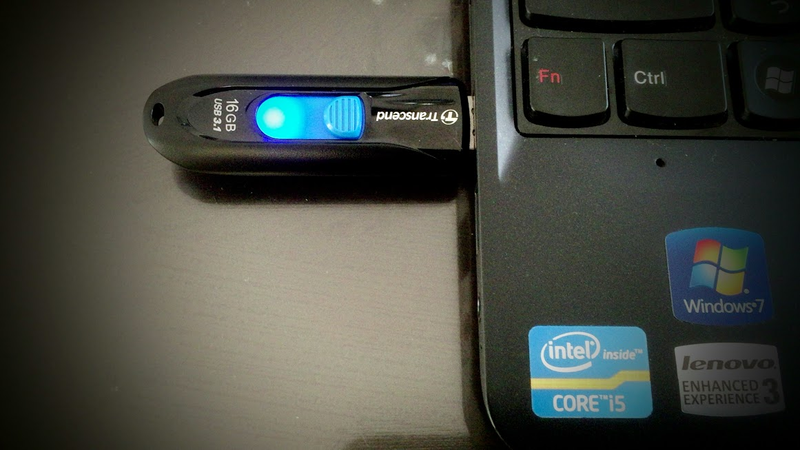 USBメモリに4GB以上のデータが置けない場合の対処方法