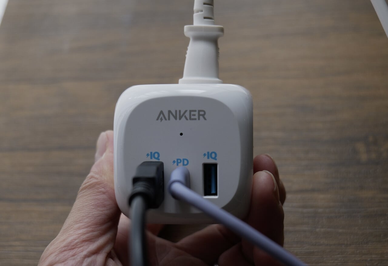 Anker PowerExtend (6-in-1)にアレコレ接続してみた
